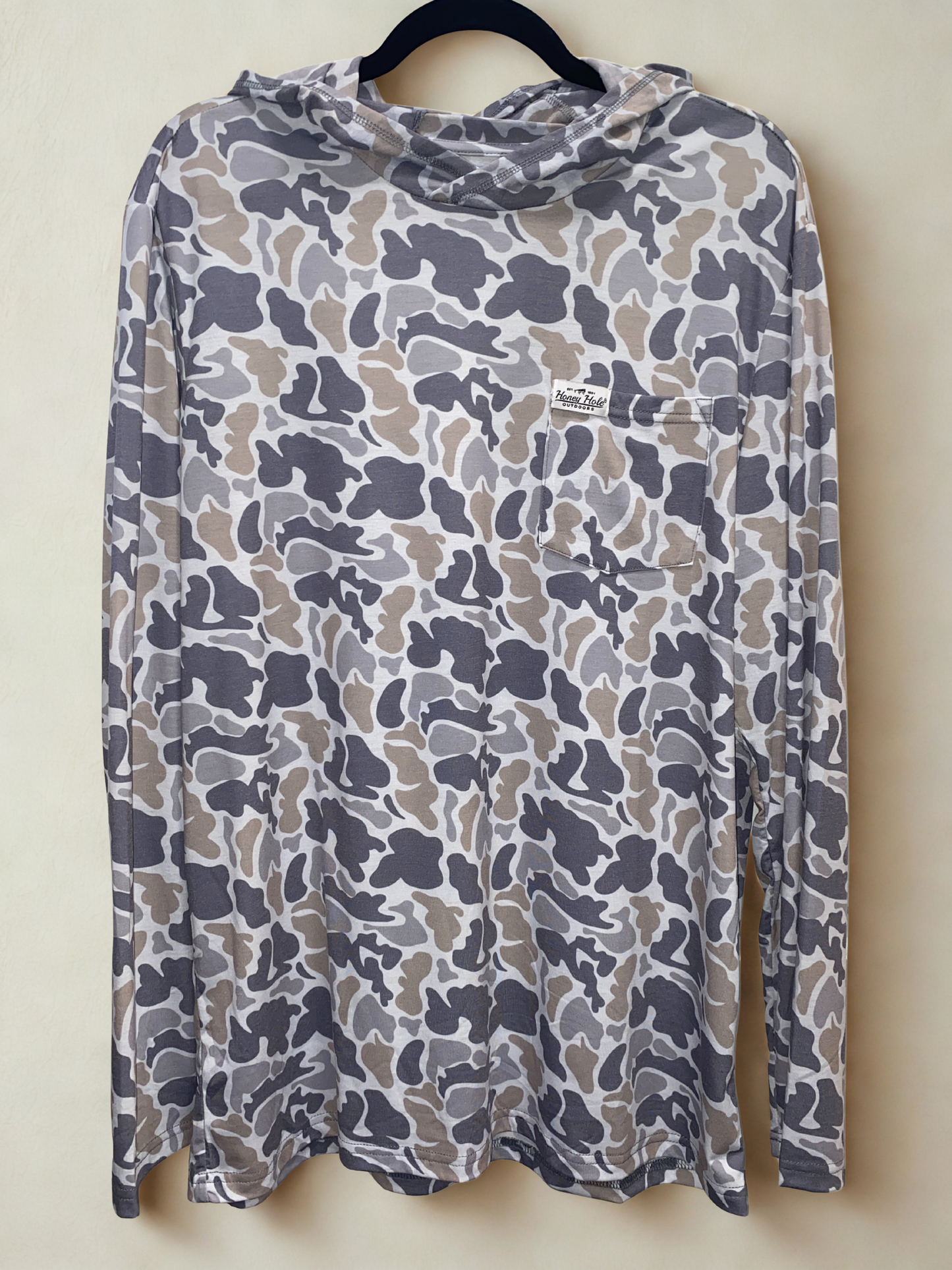 Honey Hole Men's Long Sleeve Camo T-Shirt with Hood