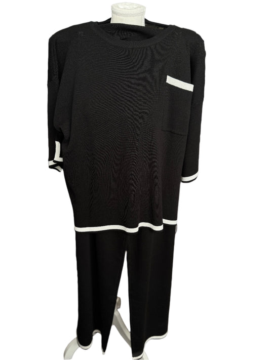 White Line Lounge Set