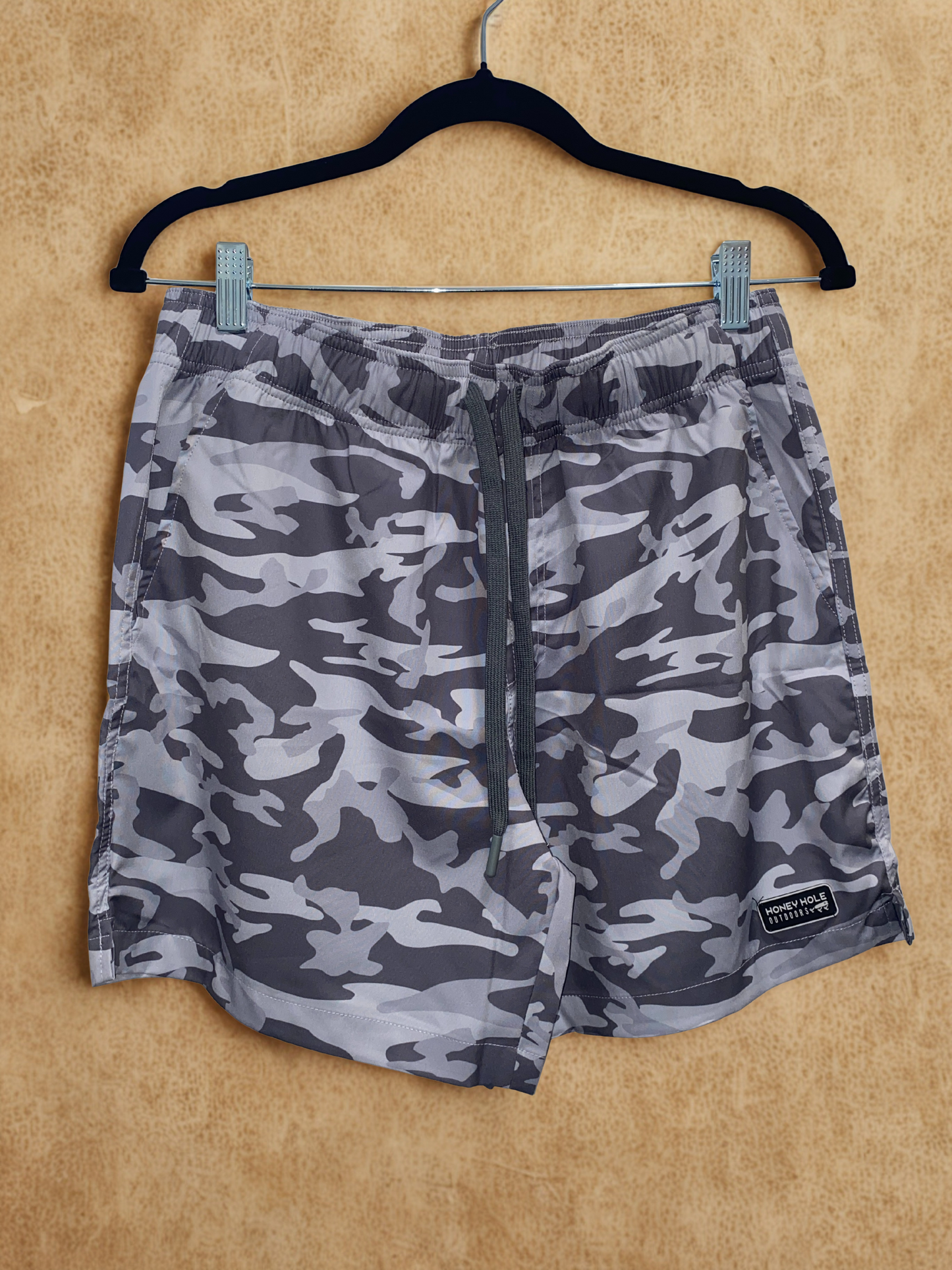 Honey Hole Men's Camo Shorts