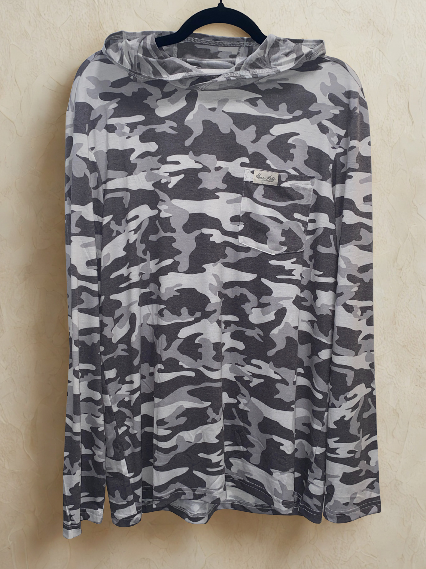 Honey Hole Men's Long Sleeve Camo T-Shirt with Hood