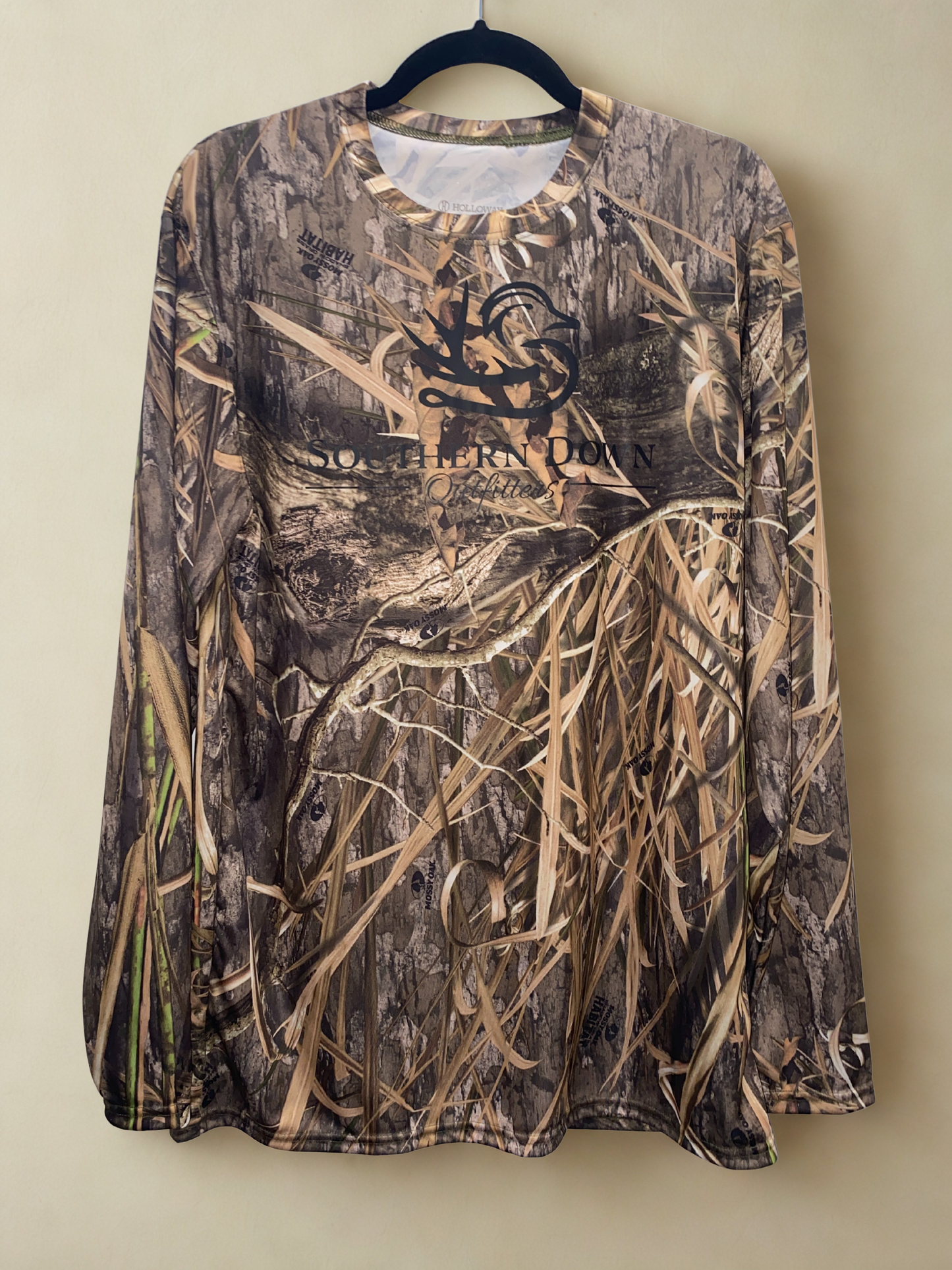 Southern Down Men's Long Sleeve Camo T-Shirt