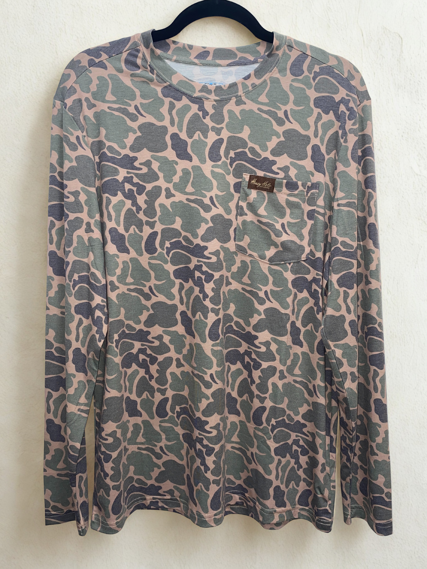 Honey Hole Men's Long Sleeve Camo T-Shirt
