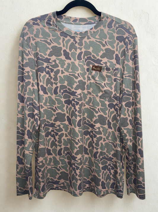 Honey Hole Men's Long Sleeve Camo T-Shirt
