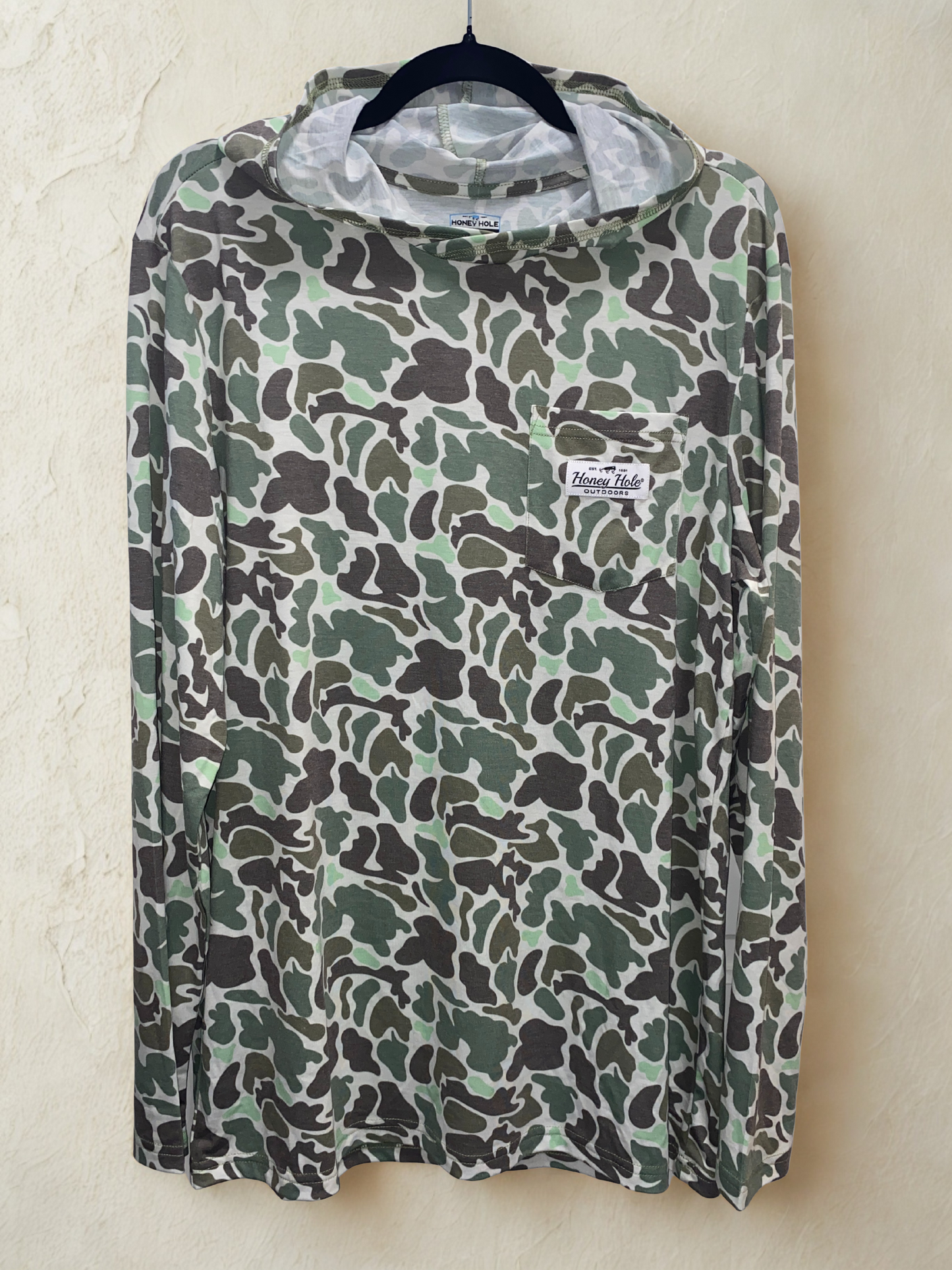 Honey Hole Men's Long Sleeve Camo T-Shirt with Hood